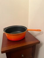 Le Creuset Handled Pot Cast Iron 3 Quarts Size 22 Non-Stick Flame Orange No Lid