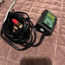 Deltran Battery Tender Jr. 12V  750mA Maintainer Motorcycle Charger Junior