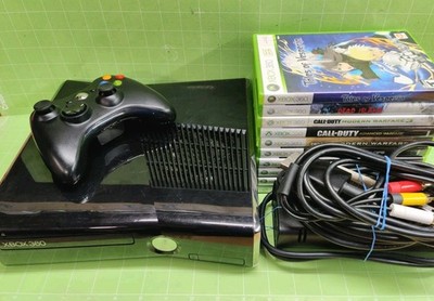 Microsoft Xbox 360 S 4GB Console Bundle W/ 10 Games - TESTED - WORKING - 