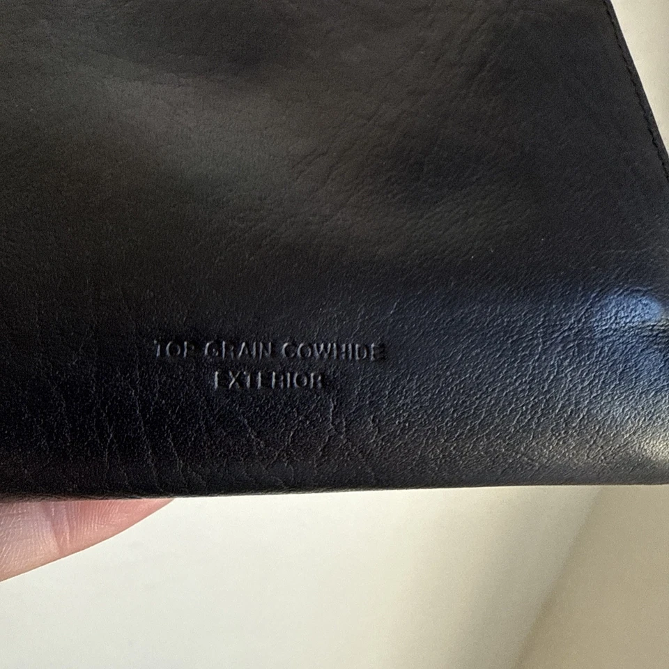 Preowned- Vintage Buxton Top Grain Cowhide Leather Bifold Wallet W/Coin Pouch - Image 4 of 4