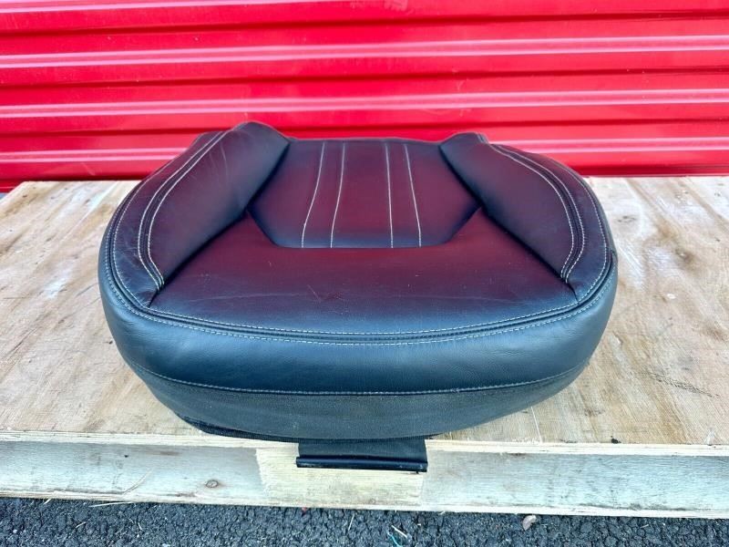 14-17 Maserati Ghibli SQ4 Front Right Side Lower Seat Cushion Bottom Leather Q