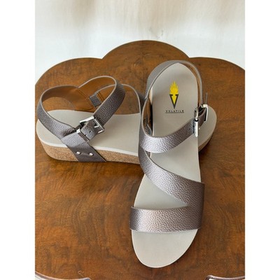 NIB Volatile Biloxi Pewter Sandal #0589