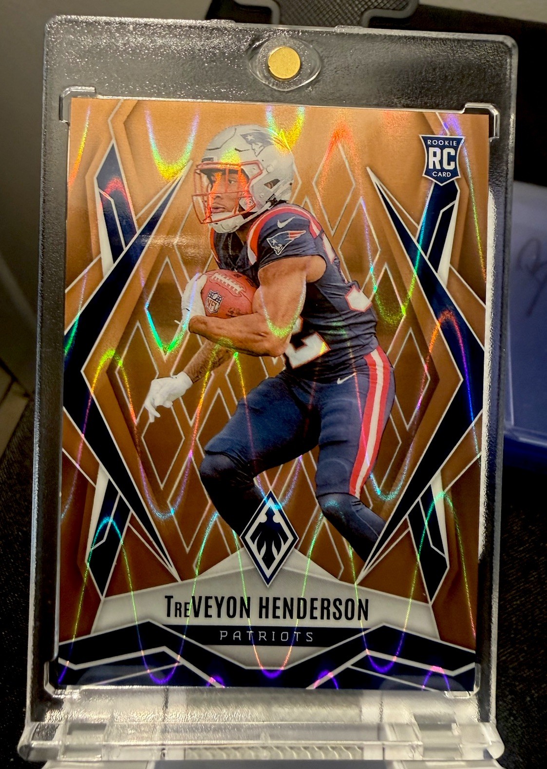 2025 Panini Phoenix TreVeyon Henderson #187 Bronze Seismic /15 (RC)- Patriots