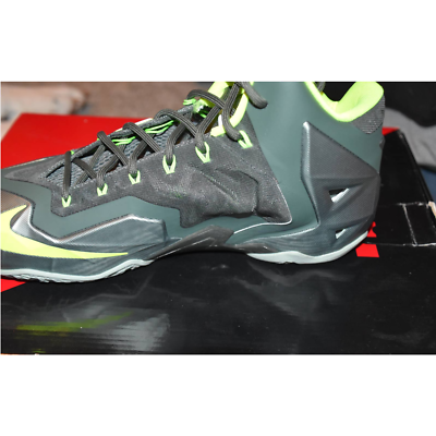 Nike, Lebron XI Dunkman, King James, Size 11.5, NIB, RARE  display picture 3
