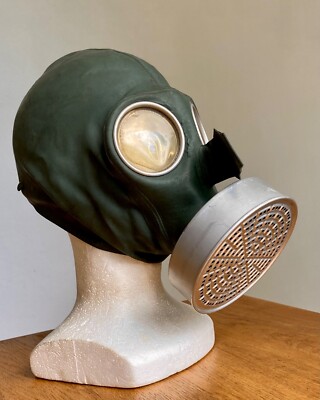 WW2 German VM34 Gas Mask | eBay