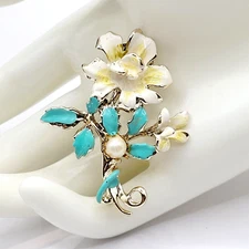 Hand Painted Metal Dimensional Flower w Faux Pearl Mixed Tone Vintage Brooch Pin