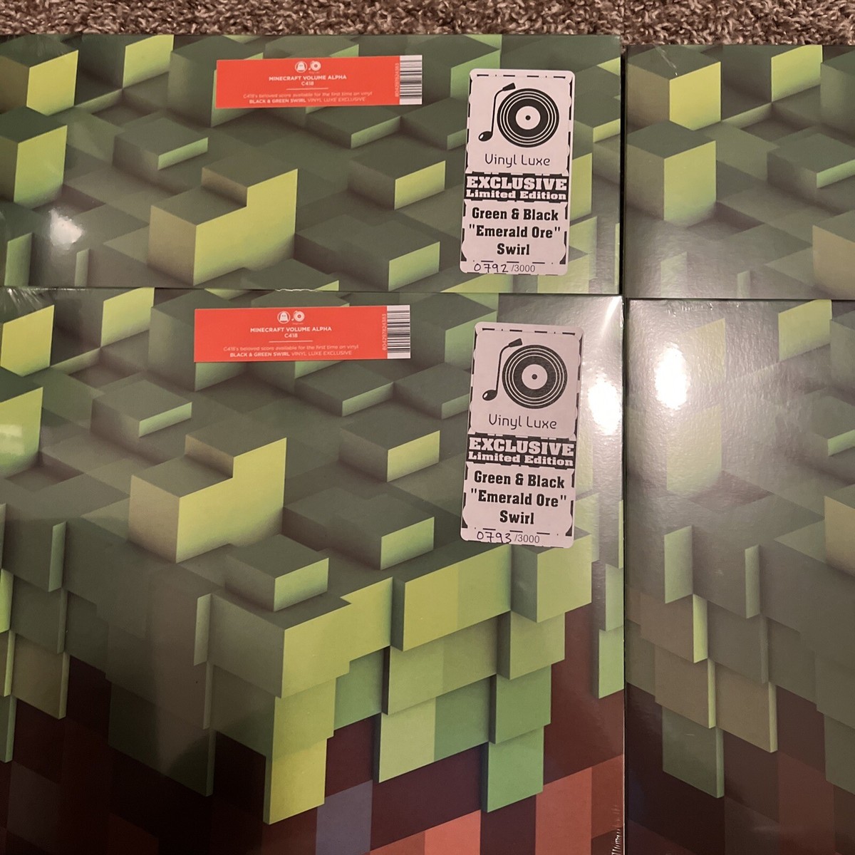 C418 - Minecraft Volume Alpha Green Black Emerald Ore Swirl