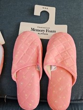 Charter Club Memory Foam Slippers Women  s Size Small 5-6 Pink Quilted Floral