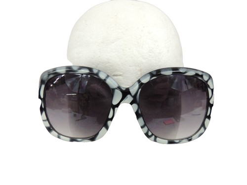 Guess Unisex Sunglasses White Injected Propionate  display picture 2