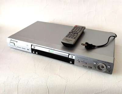 Pioneer DV-578A-S DVD player Made in 2005 with remote control 