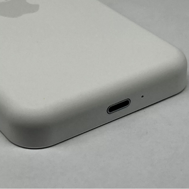 Power Bank MagSafe per iPhone 12-17 con cavo originale foto 3
