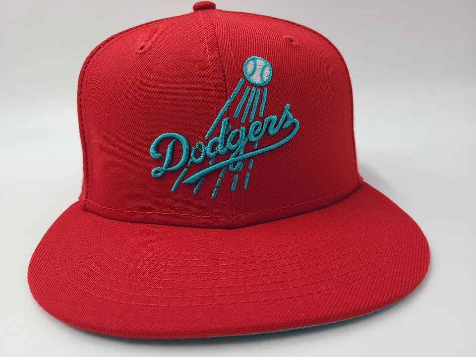 Parche del 60 aniversario de los Dodgers de Los Ángeles New Era 59Fifty gorra ajustada 7 3/8 Foto 3 de 4