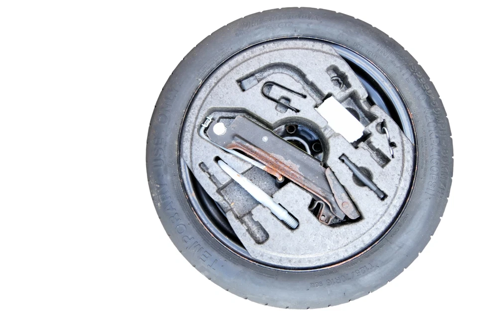 Golf 6 Touran Notrad Ersatzrad Ersatzreifen Notreifen 16 Zoll T125/70R16 Werkzeu - Bild 2 von 3