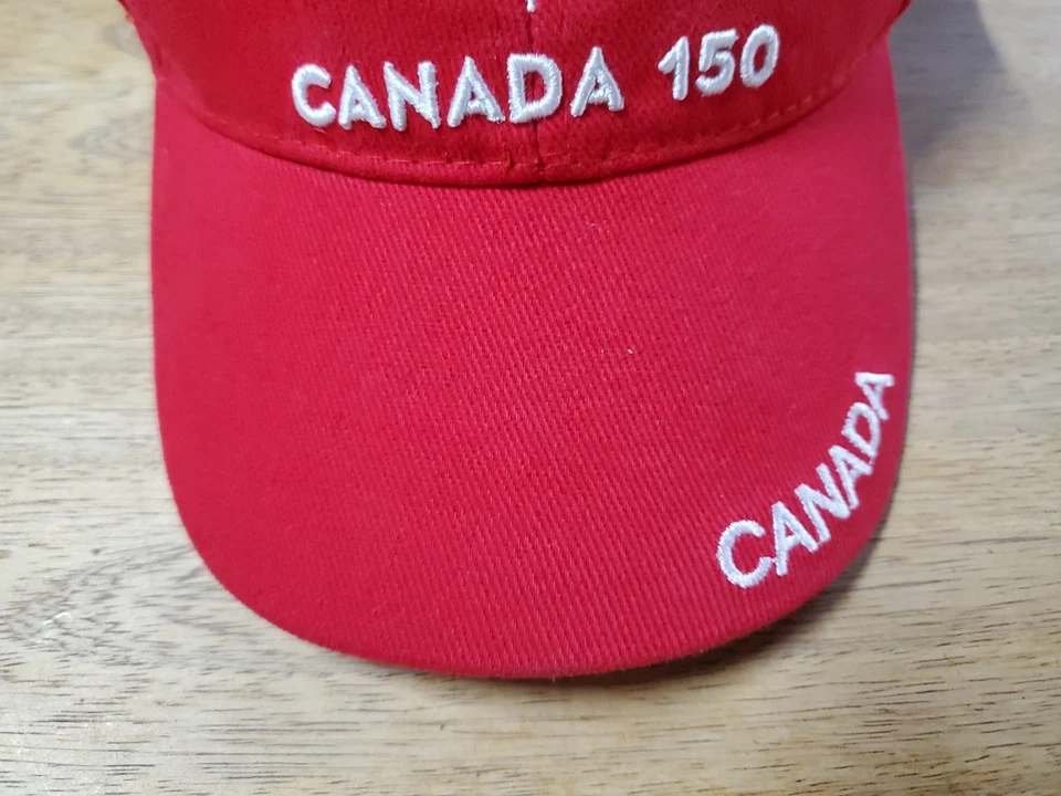 Canada 150 Hat - GGS 150th Anniversary Red StrapBack Baseball Cap EUC w/ Flag - Image 3 of 4