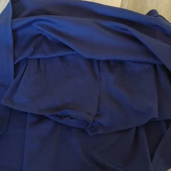 Picture 4 of 6