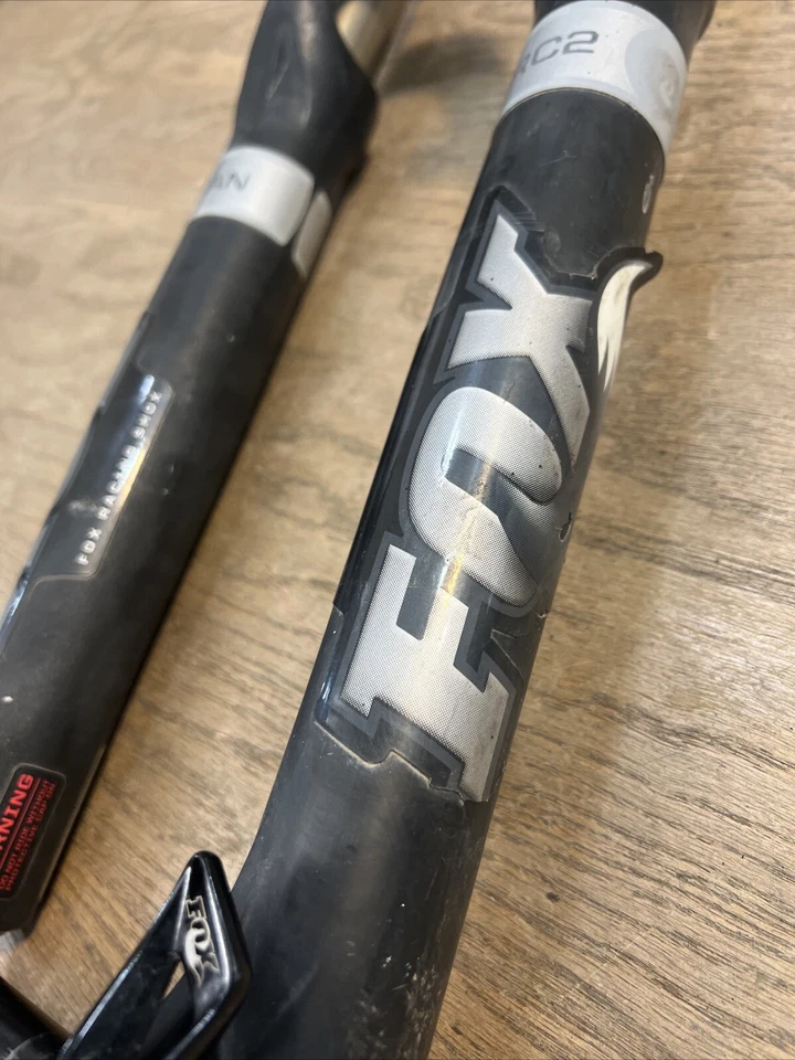 Fox Van RC2 160mm 26” 1.5” Steerer 20mm Axle Mountain Bike Fork 2009 - Image 2 of 4