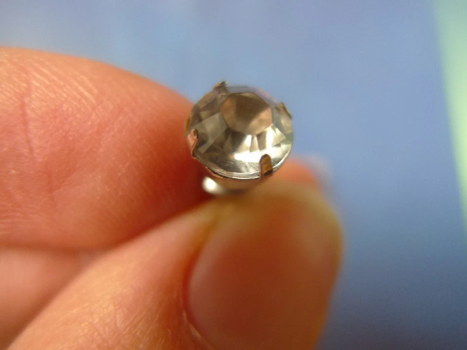 J99 Joyería de Moda Italina Pendientes Individuales Tachuelas Rosa Estrás Cristal Piezas Foto 2 de 4