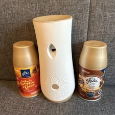 Glade Automatic Spray Holder Kit w2 Refills, Air Freshener for Home and Bathroom