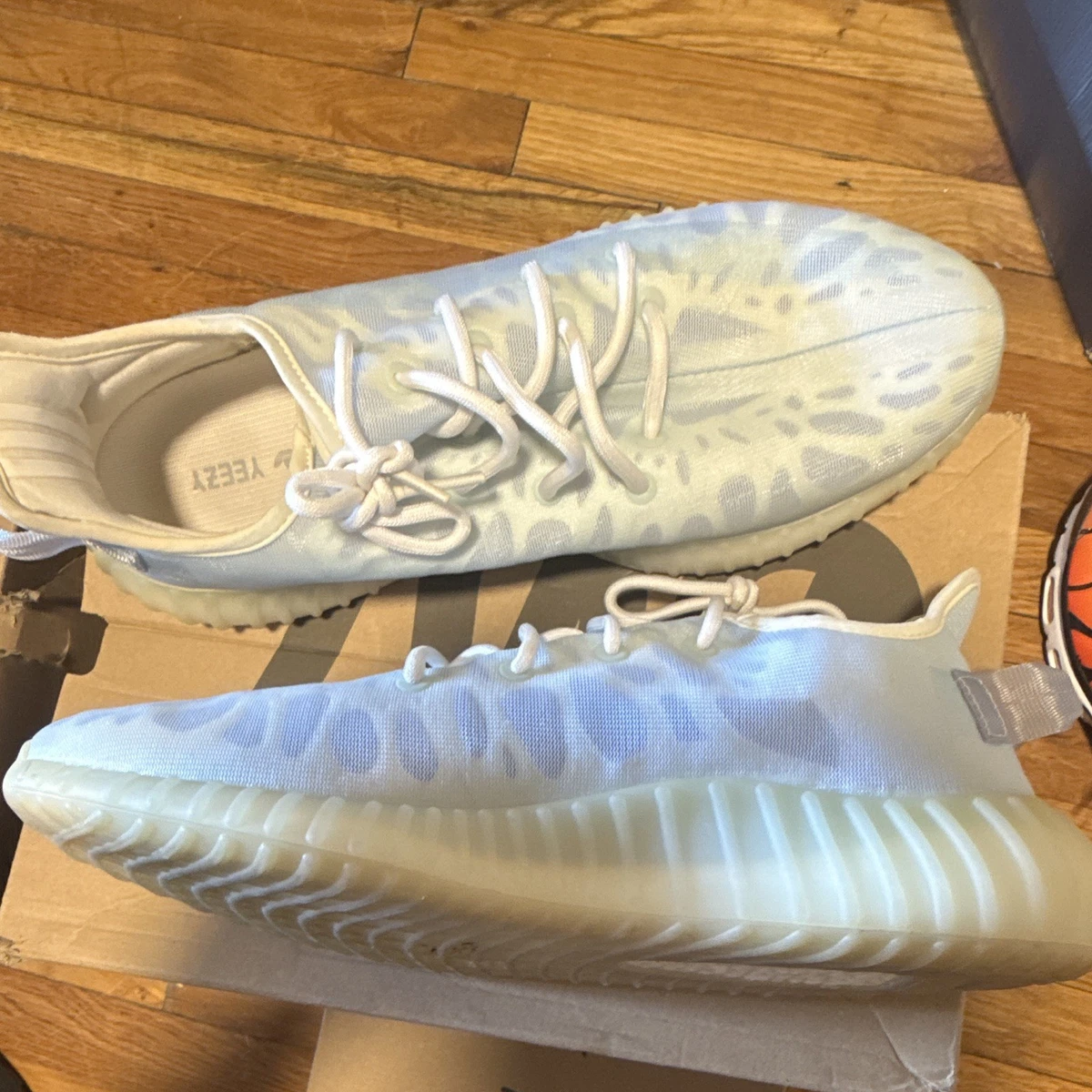 Las mejores ofertas en Yeezy Boost 350 V2 White | eBay