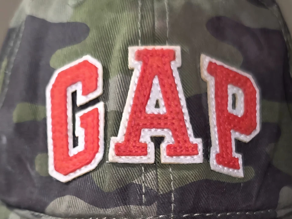 Sombrero de camuflaje Gap Kids talla 4-5 años Foto 2 de 4