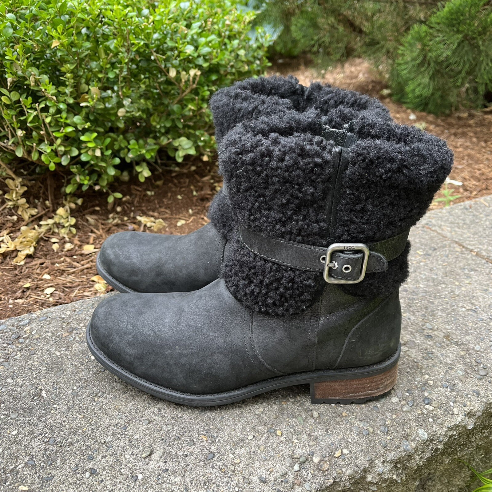 UGG Blayre II Sheepskin Short Zip Up 