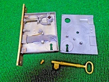 EARLY 1850's RUSSWIN MORTISE LOCK w/KEY - 6 1/4" FACE, 2 3/4 BS NICE (19661-20)
