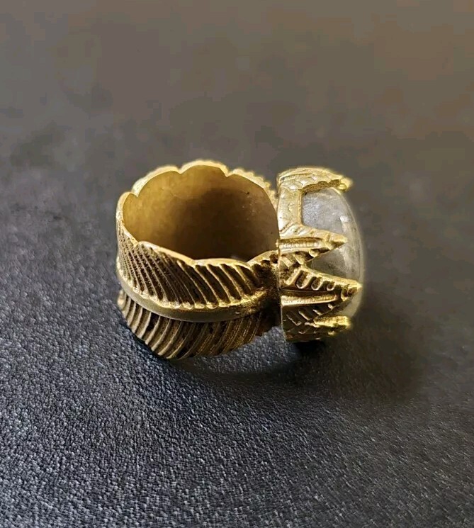 Brass Wrap Feather Labradorite Ring - image 3