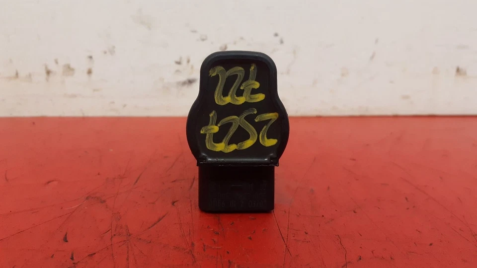 2007 VOLKSWAGEN EOS 2.0L PETROL COIL/COILPACK - Изображение 4 из 4