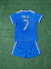 Youth Sizes/ Adult Sizes/ Vini Jr. 7 Third Kit Set