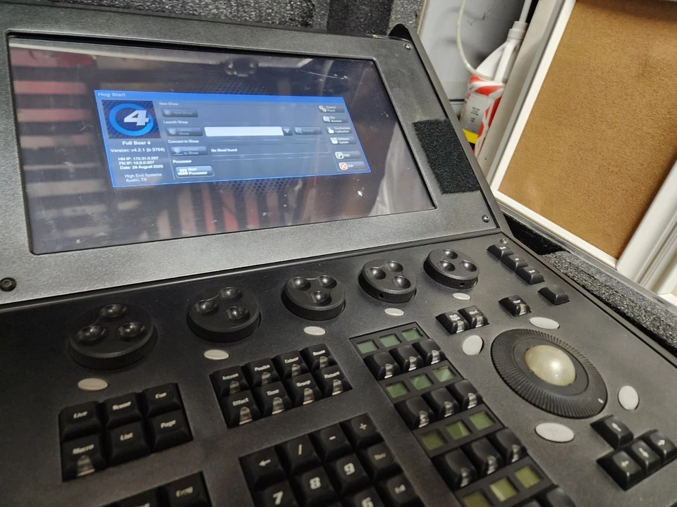 High End Systems Full Boar 4 Lighting Console in Road Case Whole Hog - Image 2 of 4