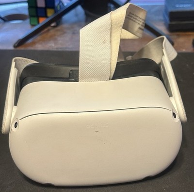 Broken Meta Quest 2 128GB Virtual Reality Headset KW49CM READ Boots up
