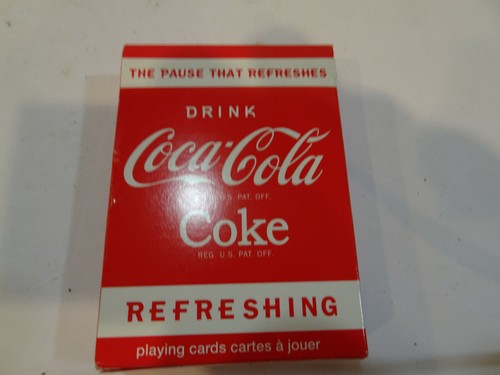 Bicycle Coke Coca-Cola Spielkarten Pause, die mit alten Werbeslogans auffrischt