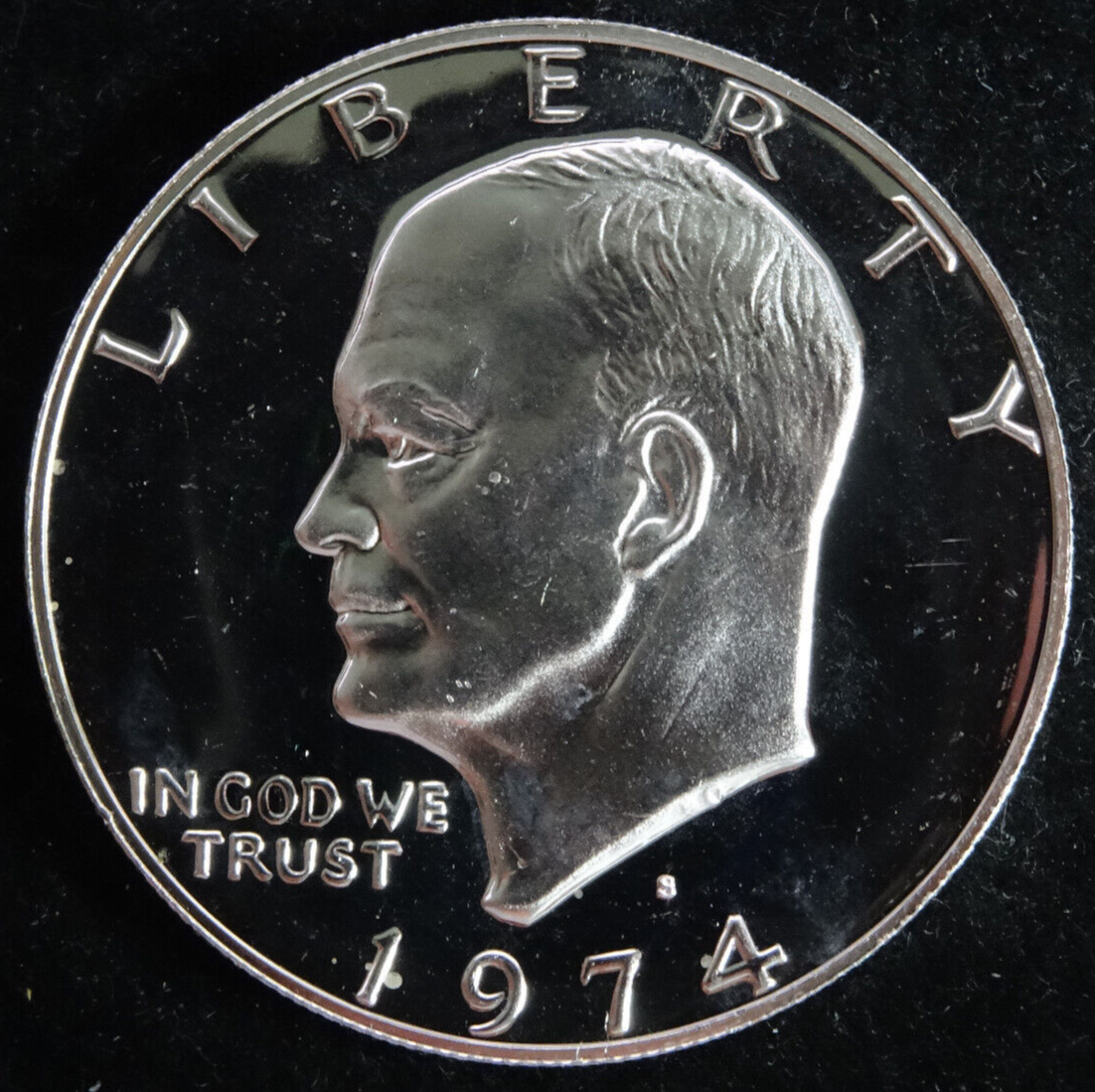 1974-S Eisenhower Silver Dollar Proof 40% Silver $1 US Mint Coin 1974-S Eisenhower Silver Dollar Proof 40% Silver $1 US Mint Coin