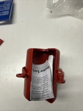 MASTER LOCK 487 Plug Lockout RED Shackle