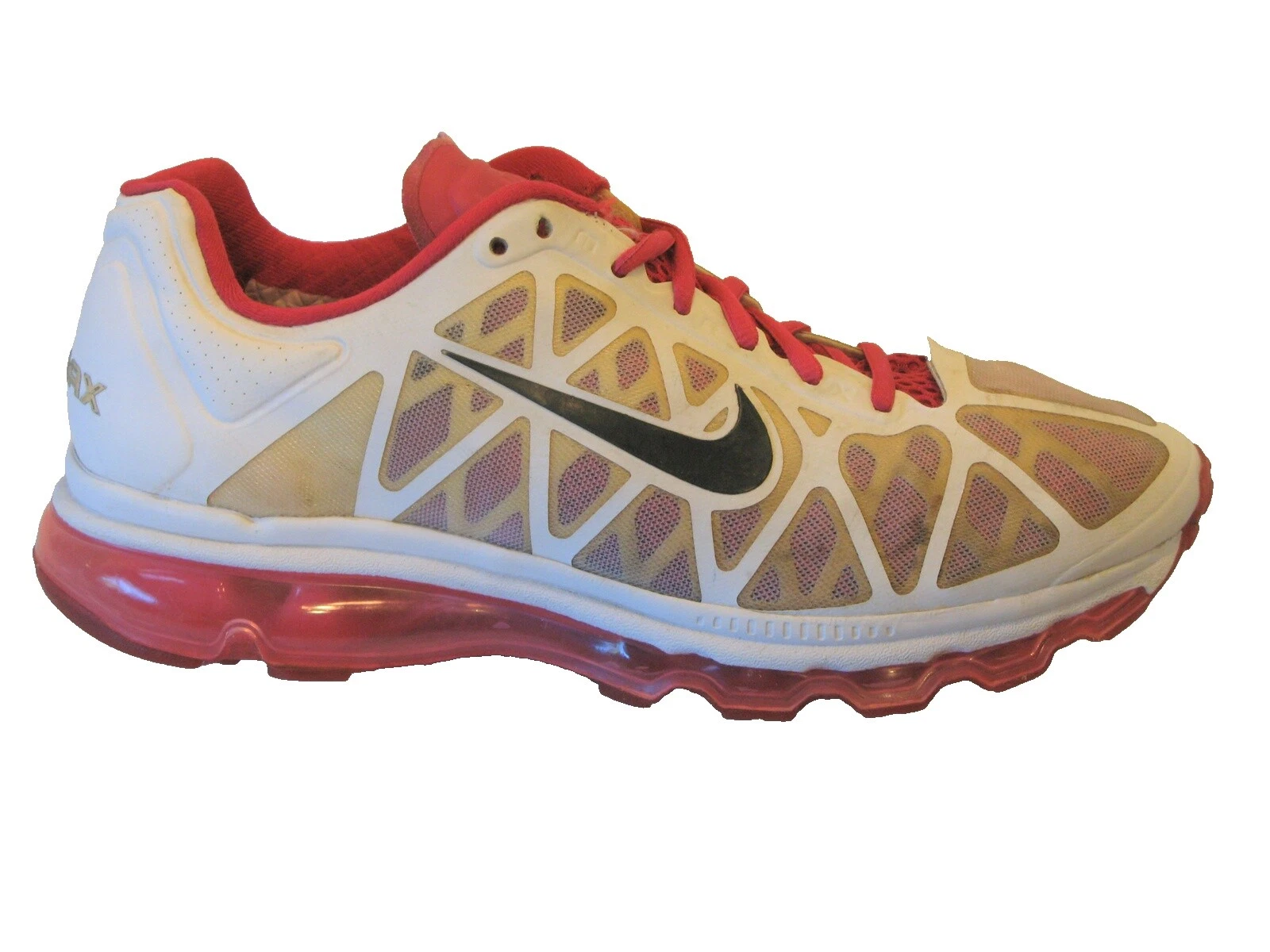 Nike White Synthetic Fitness & Running Shoes for Women