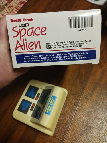 Vintage Radio Shack Space Alien Hand Held LCD Electronic Arcade Game &Box Tested - Picture 12 of 16