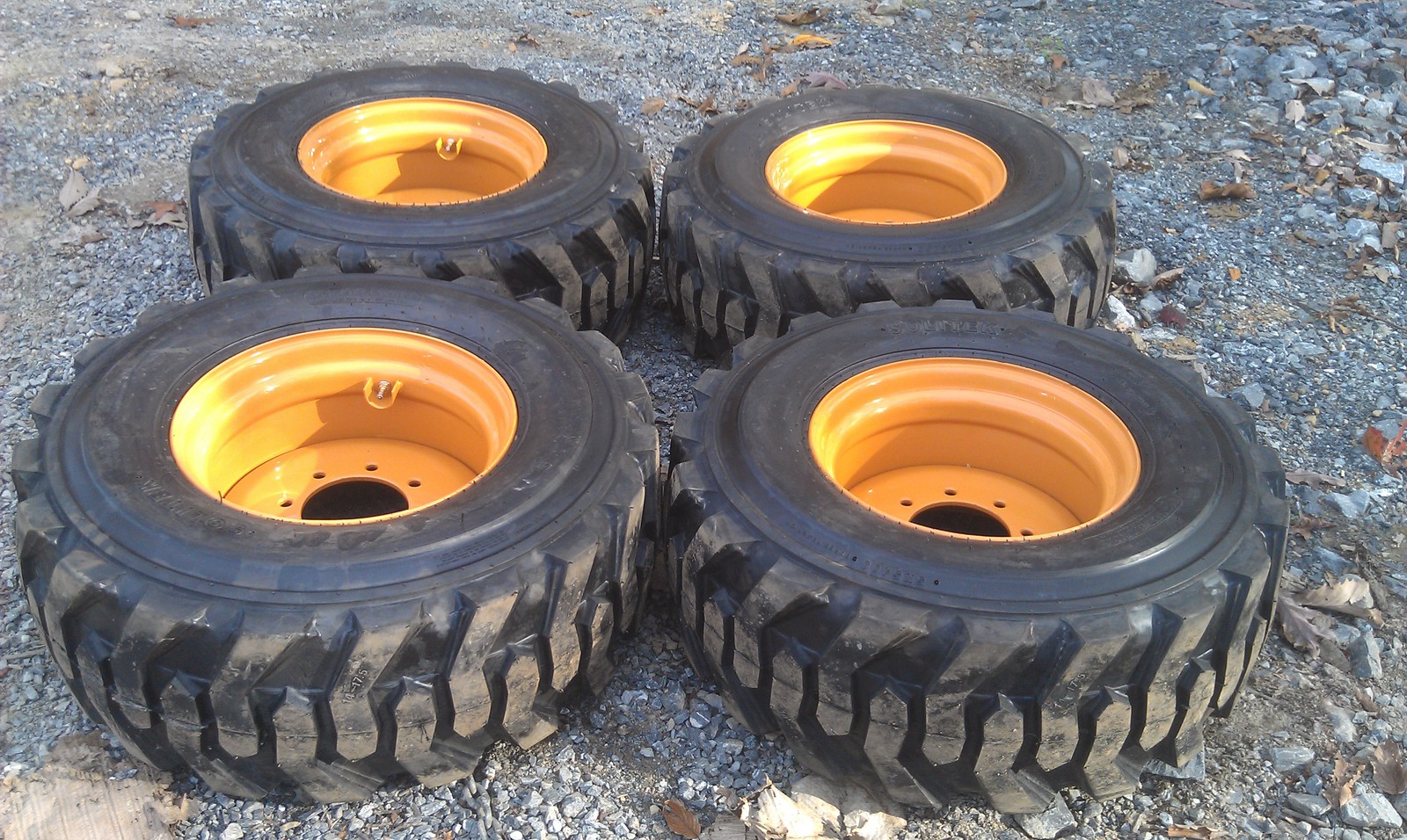 414X17.5 SKS1 Skid Steer Tires & Rims for Case 14 ply rating 14