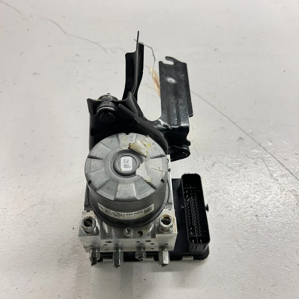 MAZDA CX-50 2023 ABS BOMBA DE FRENO ANTIBLOQUEO UNIDAD MÓDULO DE CONTROL FABRICANTE DE EQUIPOS ORIGINALES -15 K MILLAS- Foto 2 de 4