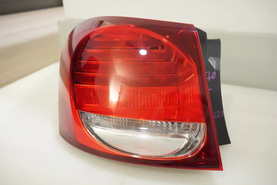2006-2011 雷克萨斯 GS300 GS350 GS430 GS460 左驱动侧外四分之一尾灯 — 第 3/4 张图片