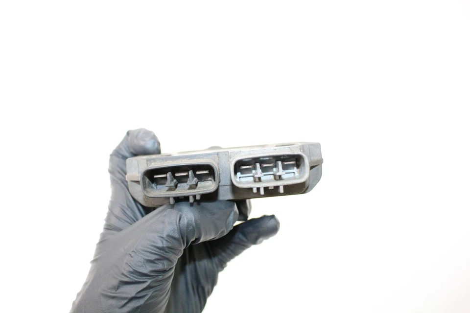 08-10 Rectificador Regulador de Voltaje Kawasaki Ninja ZX10R  Foto 4 de 4