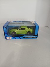 Ford Mustang GT 2014 Street Racer 1/24 Scale Diecast Model by Maisto - Green
