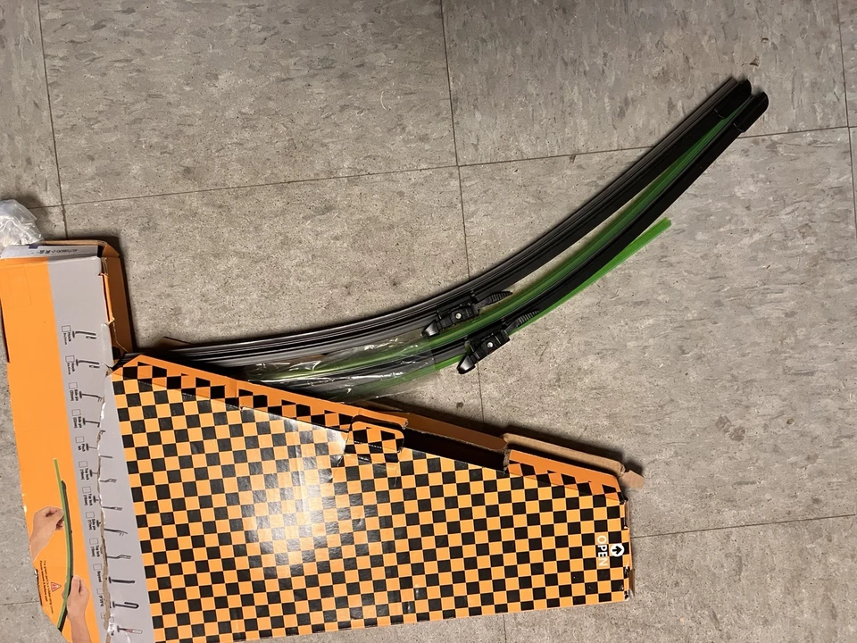 "Limpiaparabrisas AUTOboo AB220 22"" - Se adapta a Chevrolet GMC Cadillac Mercedes-Benz - Nuevo" Foto 3 de 4