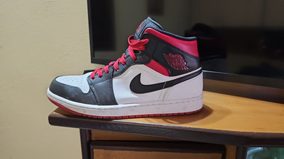 Nike Jordan 1 mid