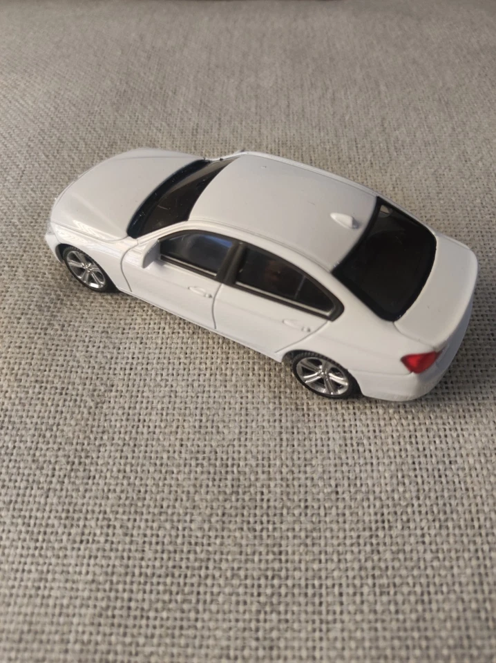 Modellino BMW 335i 2014 Welly Nex 1:43 Nuovo Senza Scatola - Immagine 3 di 4