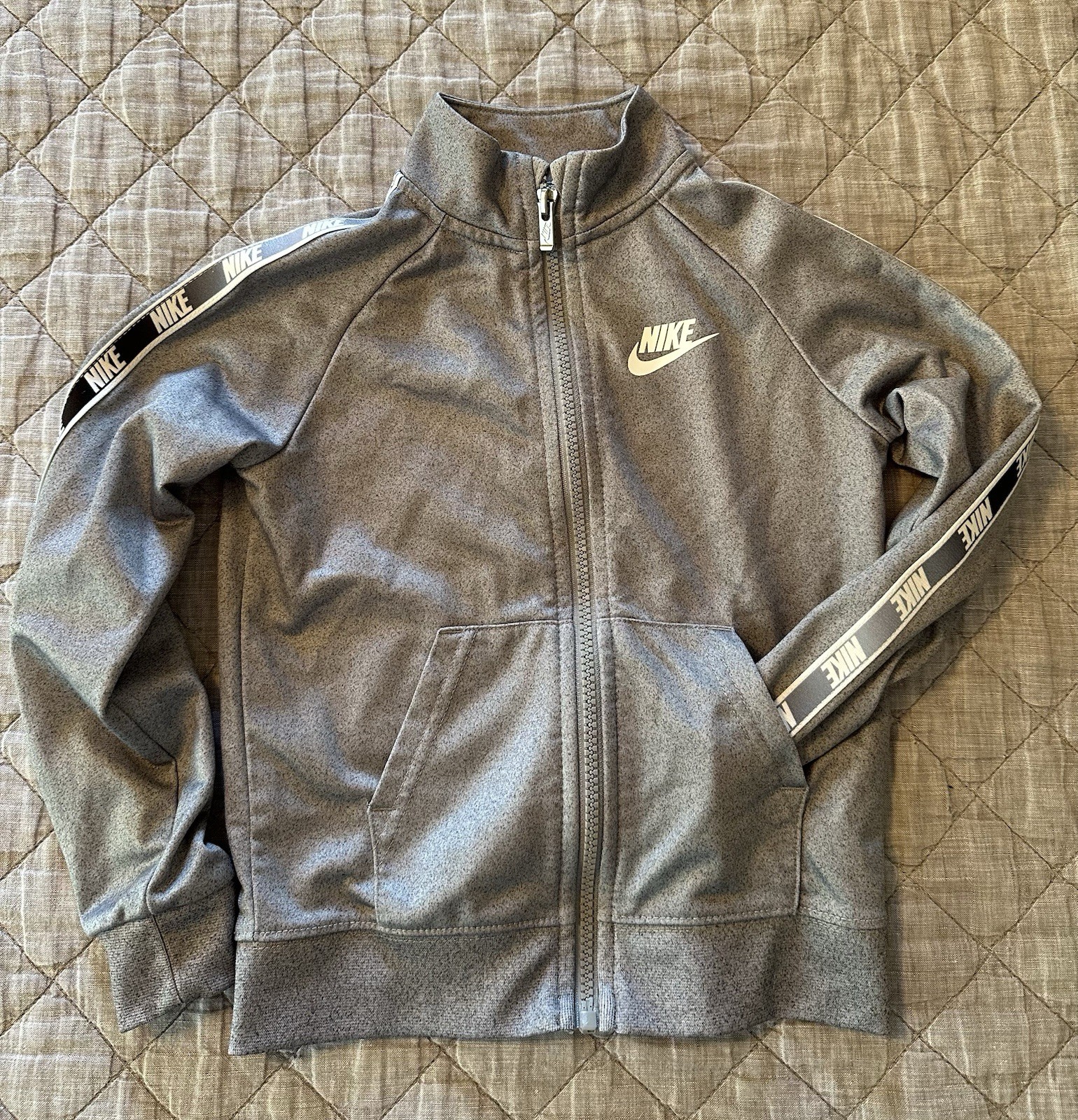 Nike Youth Boys 4T Gray Full Zip Sweatshirt Track Jacket Logo Taping Swoosh