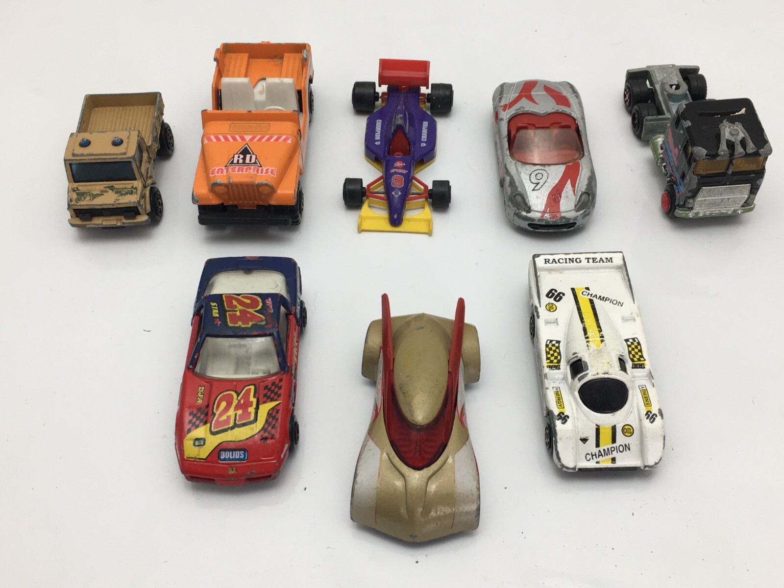 LOTTO 8 MACCHININE MAJORETTE