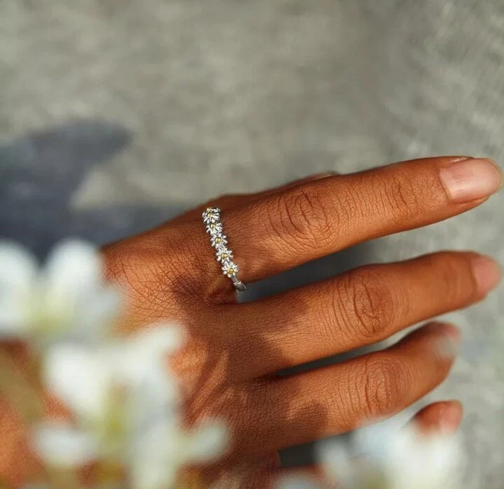 Special ring for girlfriend clearance