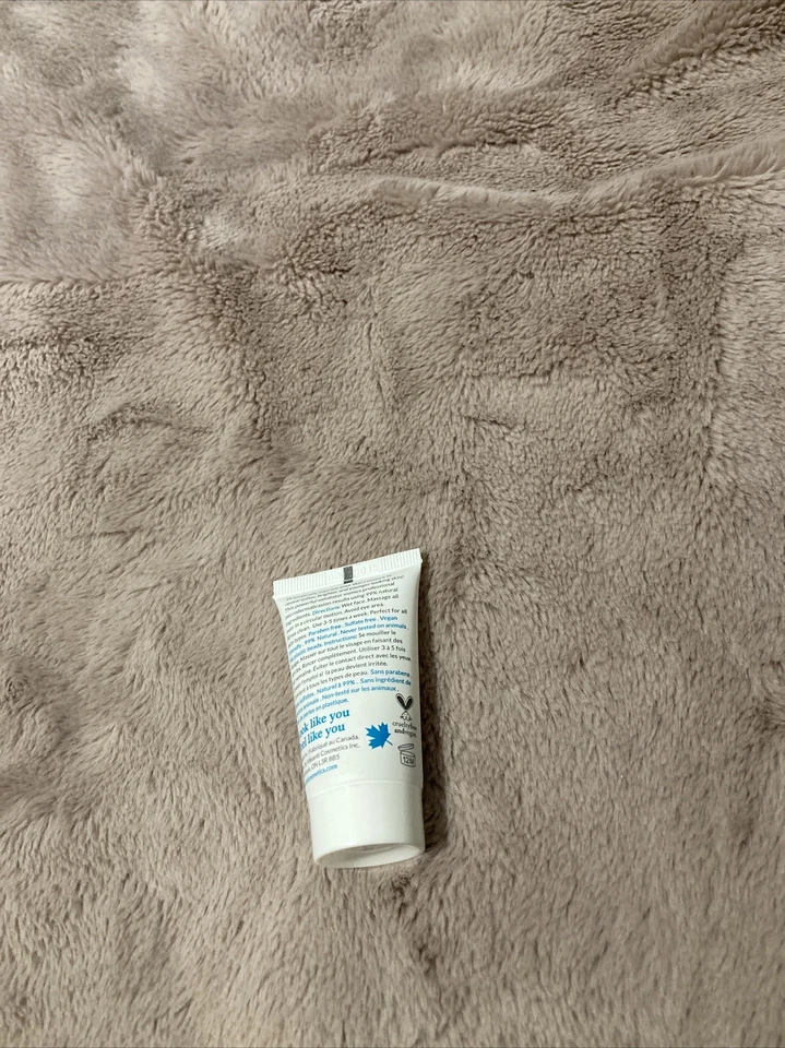 Vasanti Brighten Up! Enzymatic Face Rejuvenator Exfoliating Cleanser .7 oz - Image 2 of 2