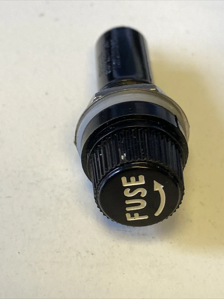 110x Safety Socket; ZH5; 5255; FI 6,3X32MM; Pro Panel; 10A; 250V AC; - Image 2 of 4