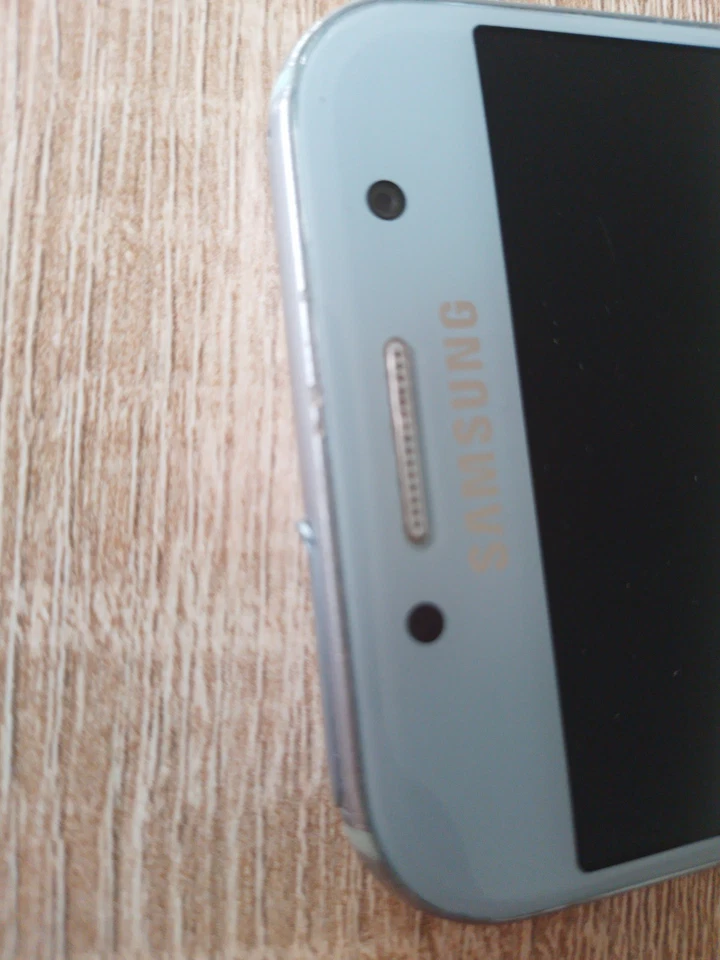 Samsung Galaxy A3 SM-A320FL weiß voll funktionsfähig Telekom, Foto 3 von 5